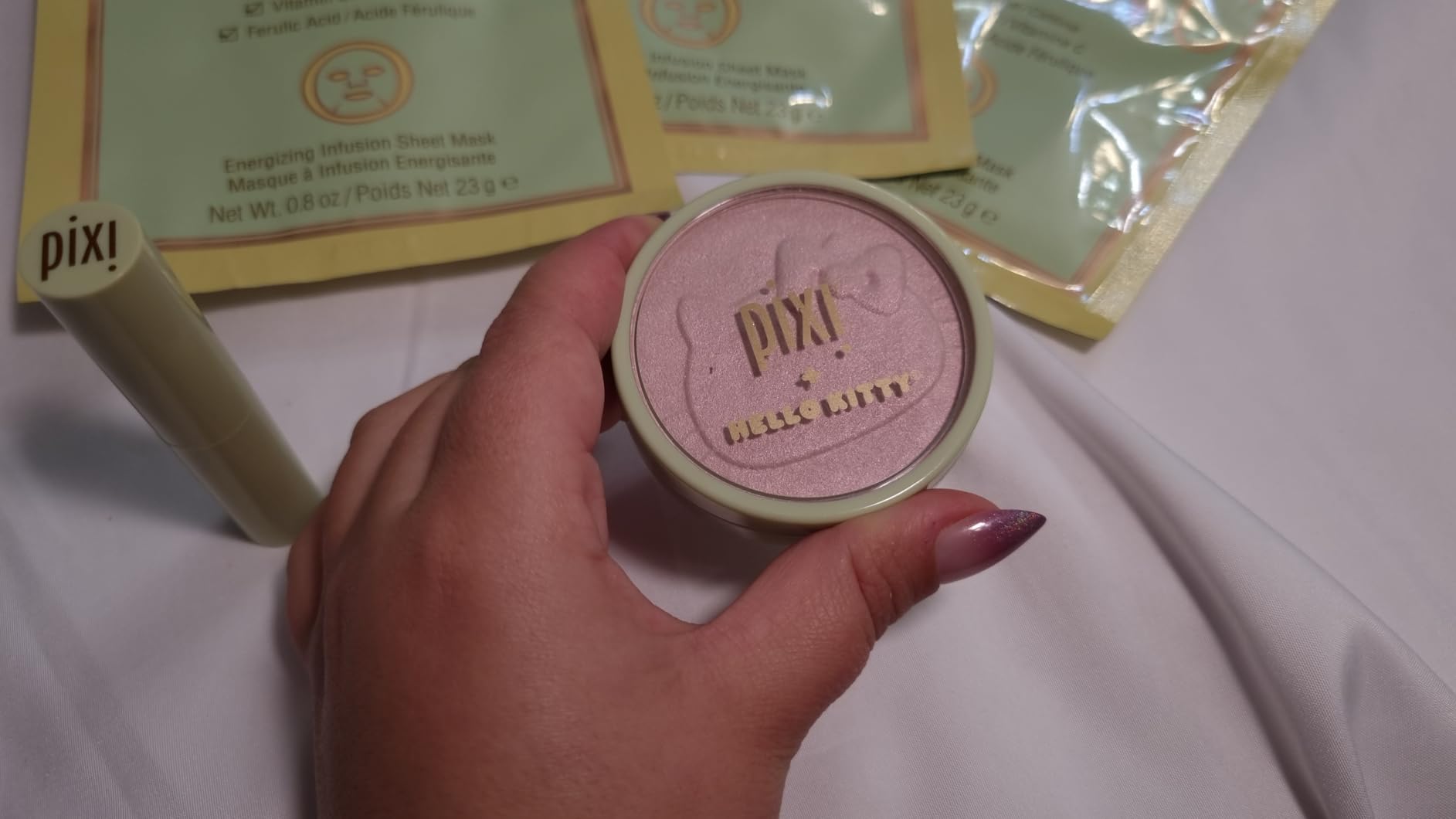 Pixi ColourTreats Glow-y Powder blush Peach-y Glow