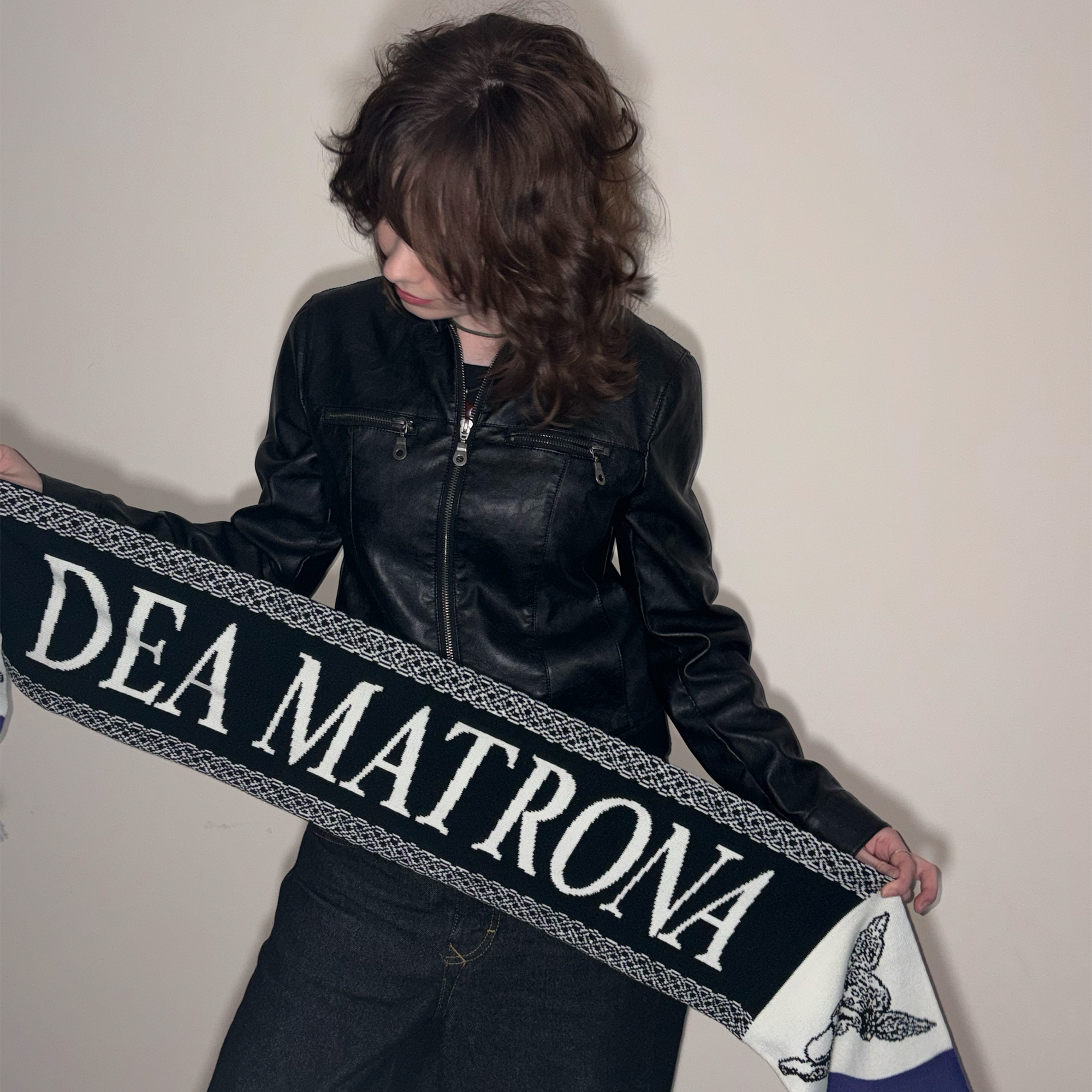 Dea Matrona Scarf écharpe tissée concert supporter