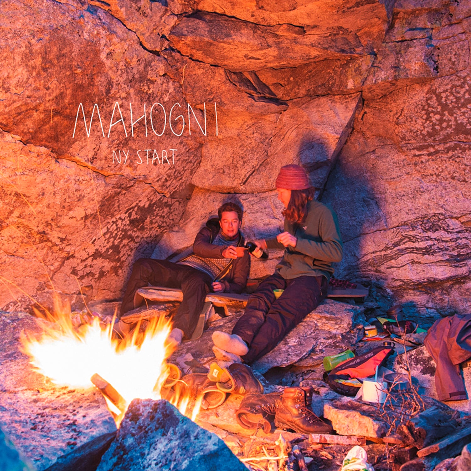 Apollon Records Mahogni Ny Start LP noir reggae