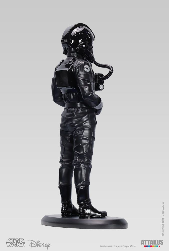 Attakus Classique Tie Fighter Pilot 1/5 statuette 41 cm