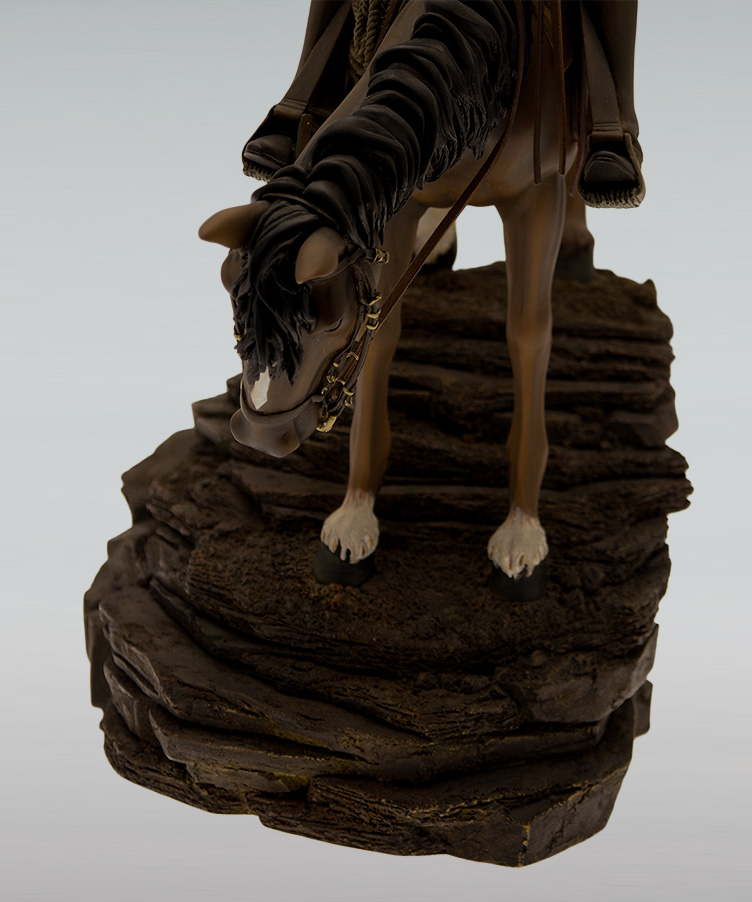 Attakus Prestige Angela à cheval statuette résine 39 cm EA 03/30