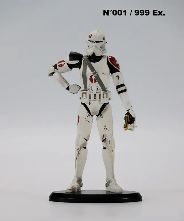 Attakus Collection Classique Commandant Neyo n°001/999 statue 1/5e 20,5cm