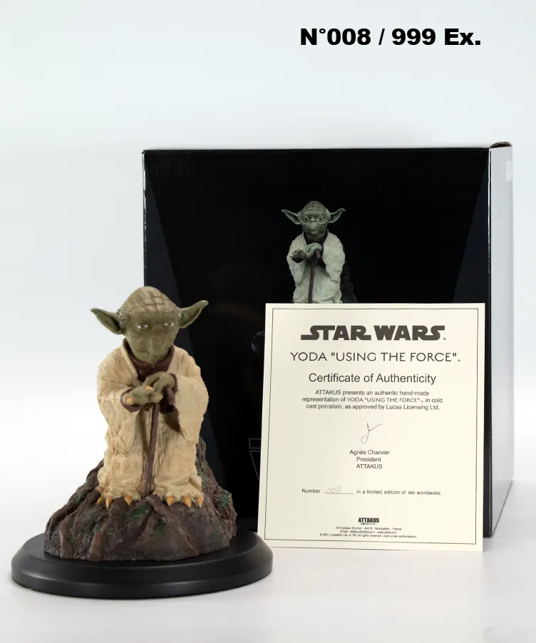 Attakus Classique Yoda Using The Force 16 cm résine
