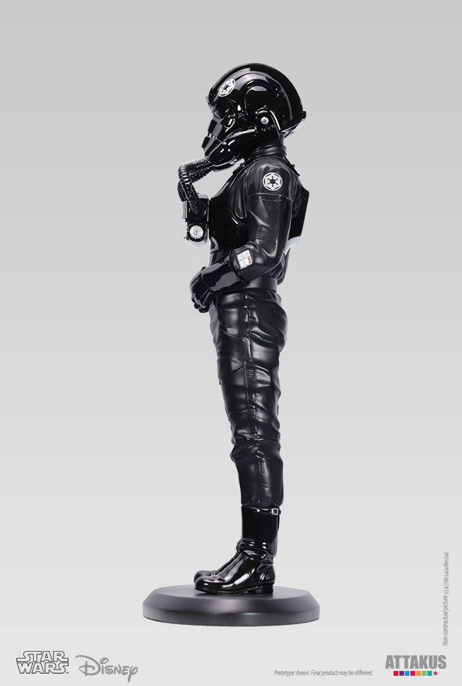 Attakus Classique Tie Fighter Pilot 1/5 statuette 41 cm