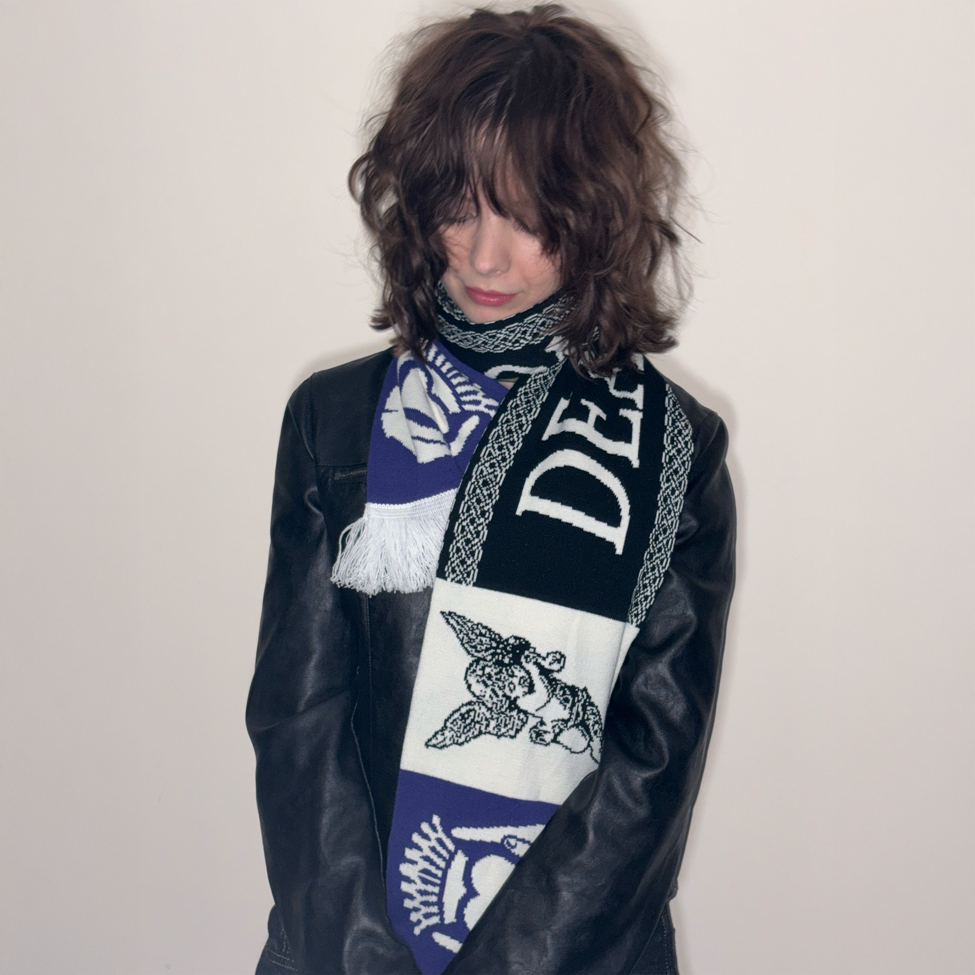 Dea Matrona Scarf écharpe tissée concert supporter