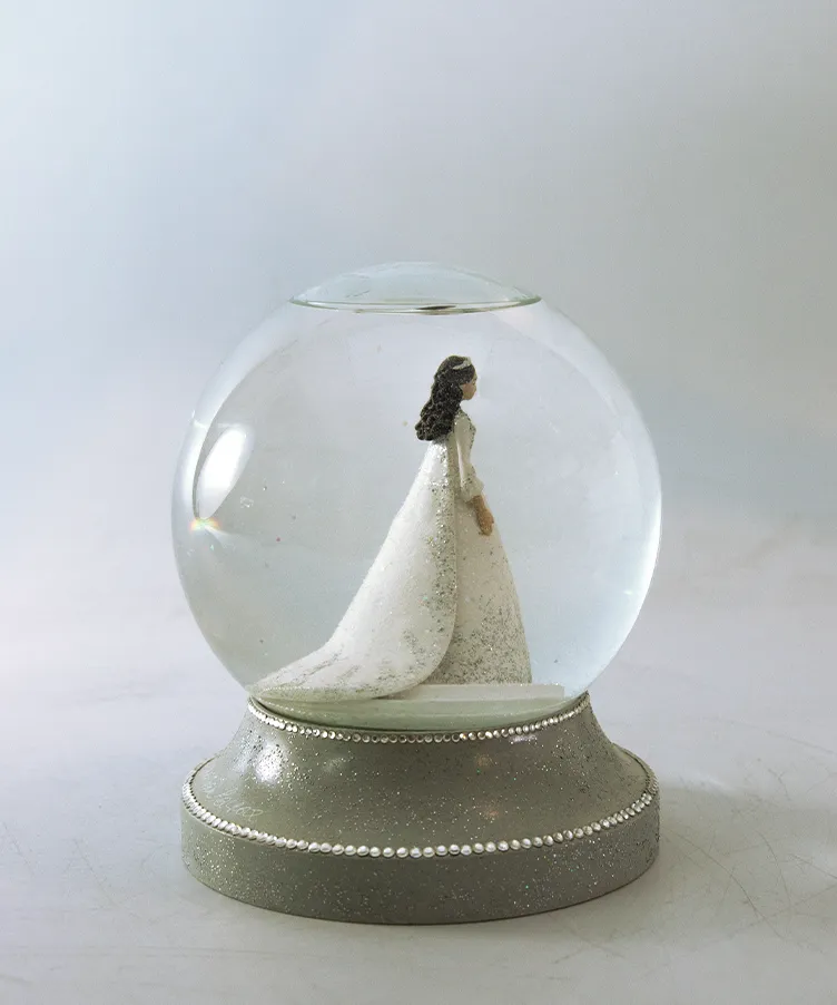 Attakus Prestige Princesse Lacroix boule à neige résine 15 cm