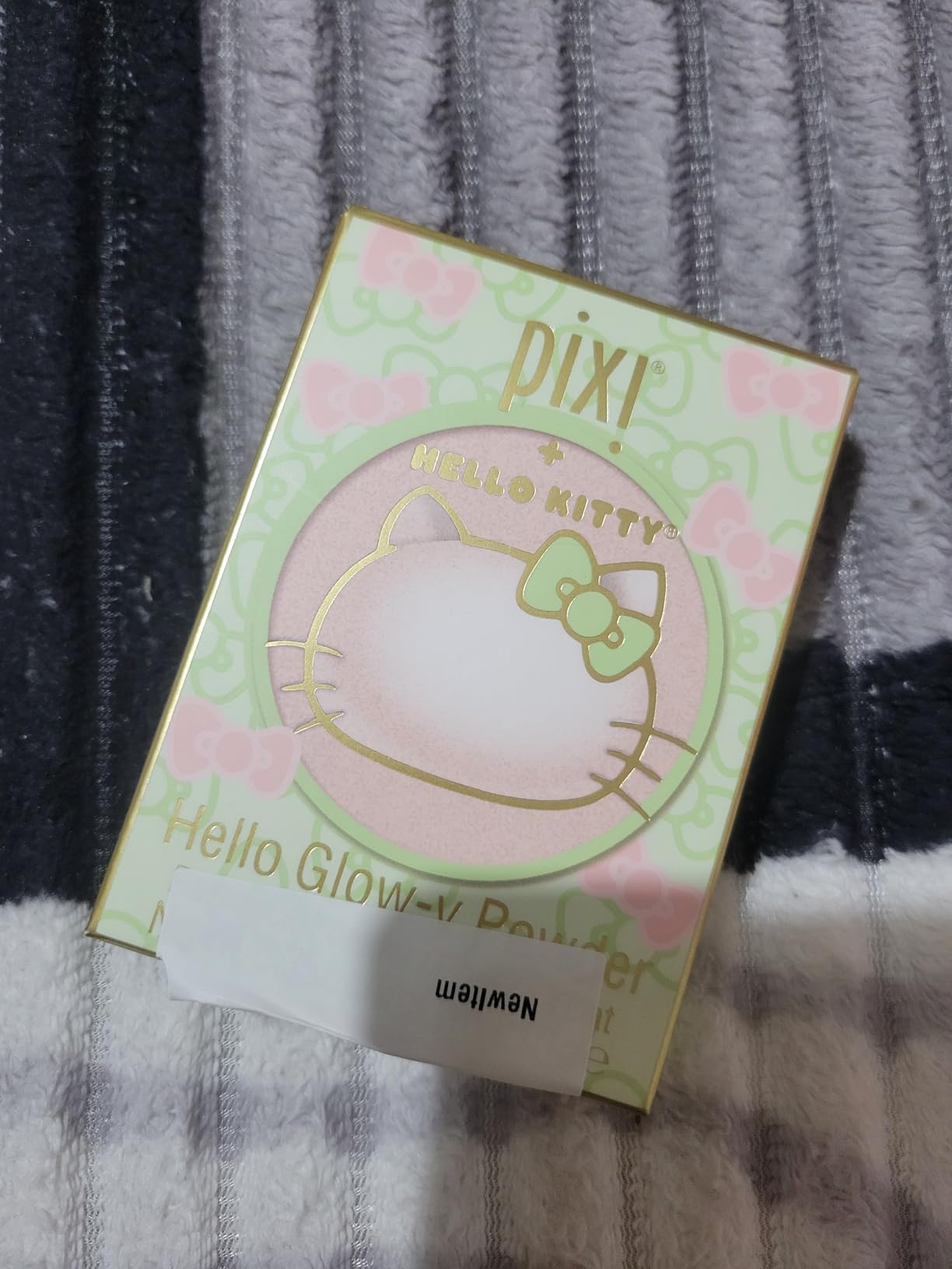 Pixi ColourTreats Glow-y Powder blush Peach-y Glow